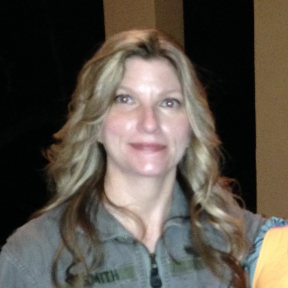 Meet your Posher, Danielle - Picture 1 of 1